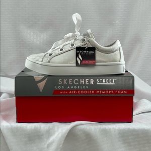 🥰 👟Skechers Metallics 🥰